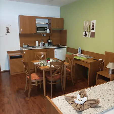 Gold Wellness Apartman Lägenhet Hajdúszoboszló