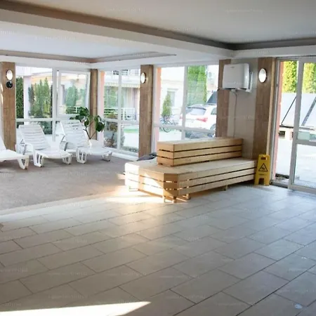 Gold Wellness Apartman *